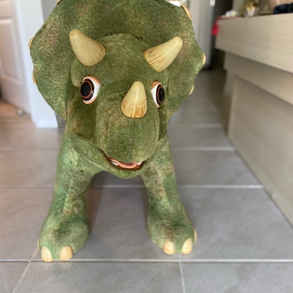 Playskool Kota My Triceratops Dinosaur Animatronic Life-Sized 3ft. - Picture 4 of 9